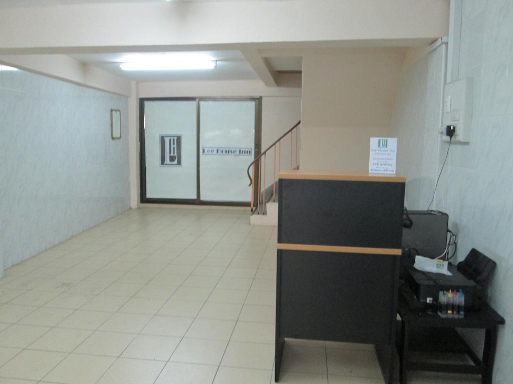 Lee House Inn Банкок Екстериор снимка